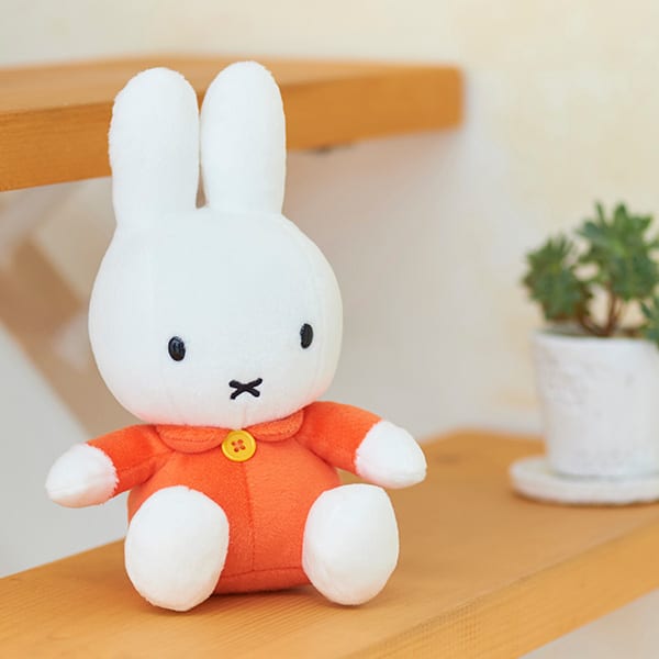 ミッフィー ぬいぐるみ（オレンジ）