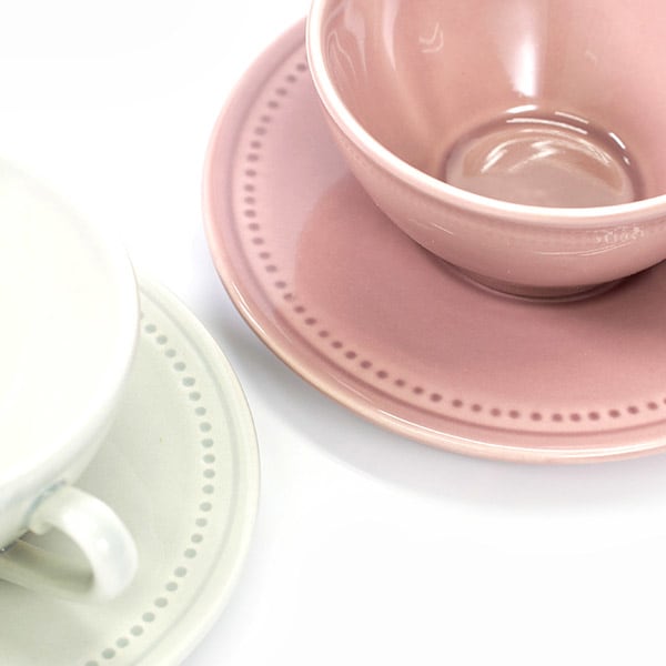 〈クレア〉ペアカップ＆ソーサー＋キラキラHAPPYBOX電報プレシャスホワイト