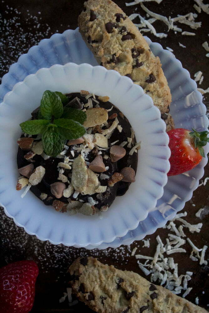 2022_ChocolateHummus_15web Chocolate Hummus with cookies, strawberries, and mint