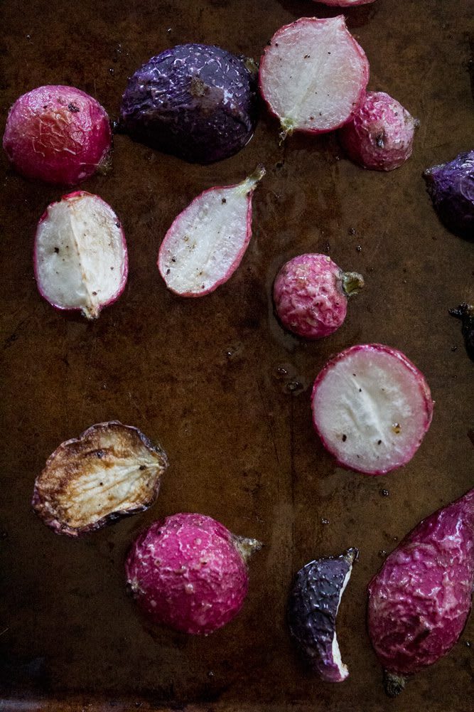 2022_RoastedRadishHummus_21_web Roasted radishes for Roasted Radish hummus