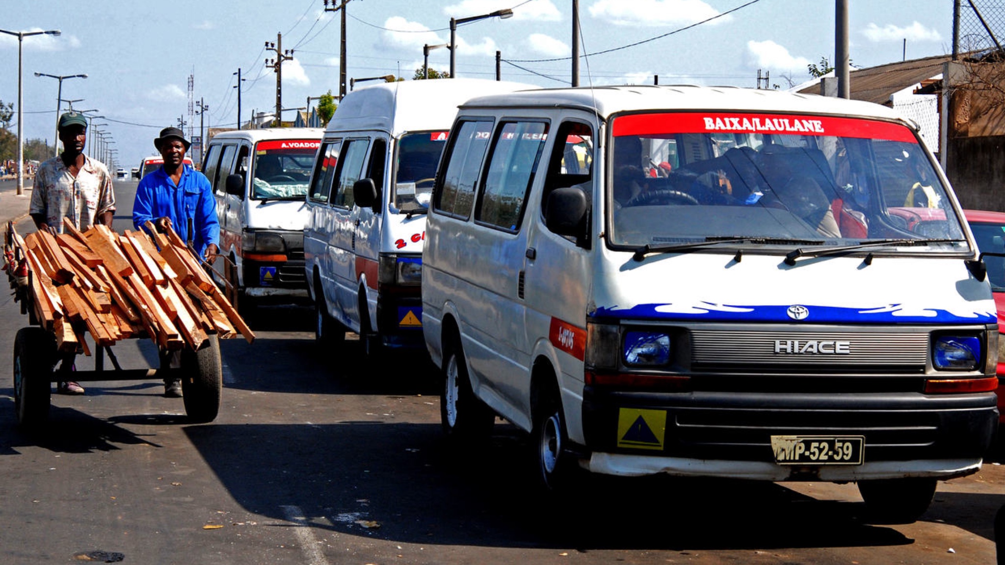 MAIS DE MIL “CHAPAS” SAEM DA ILEGALIDADE NA CIDADE DE MAPUTO