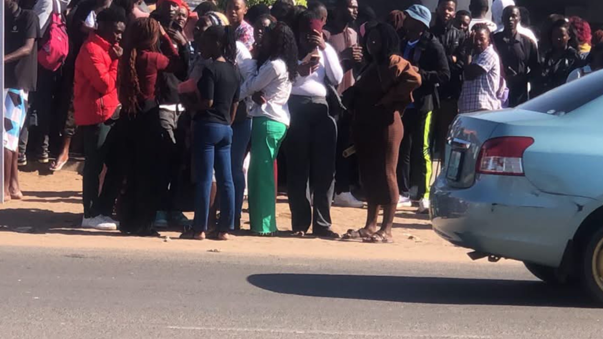 Mais de 3 mil candidatos disputam apenas 50 vagas de emprego em maputo