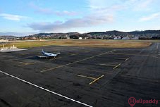 Albi-Le Sequestre Airport by helicopter