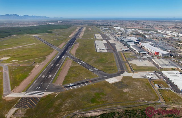 Cape Town International Airport by helicopter