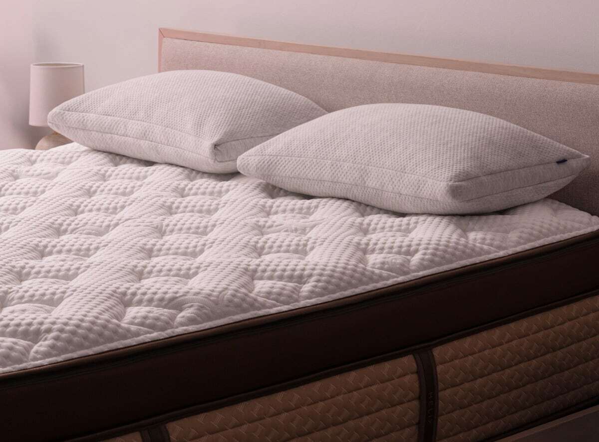 Shop the Helix Midnight Luxe  Premium Mattress with Pressure Relief -  Helix Sleep