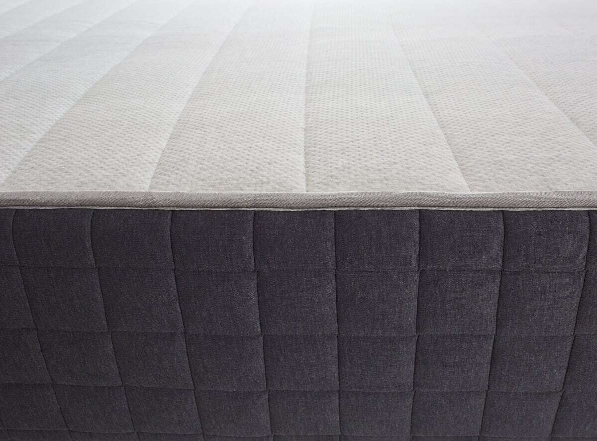 Shop the Helix Plus Mattress for Plus Size Sleepers Helix Sleep