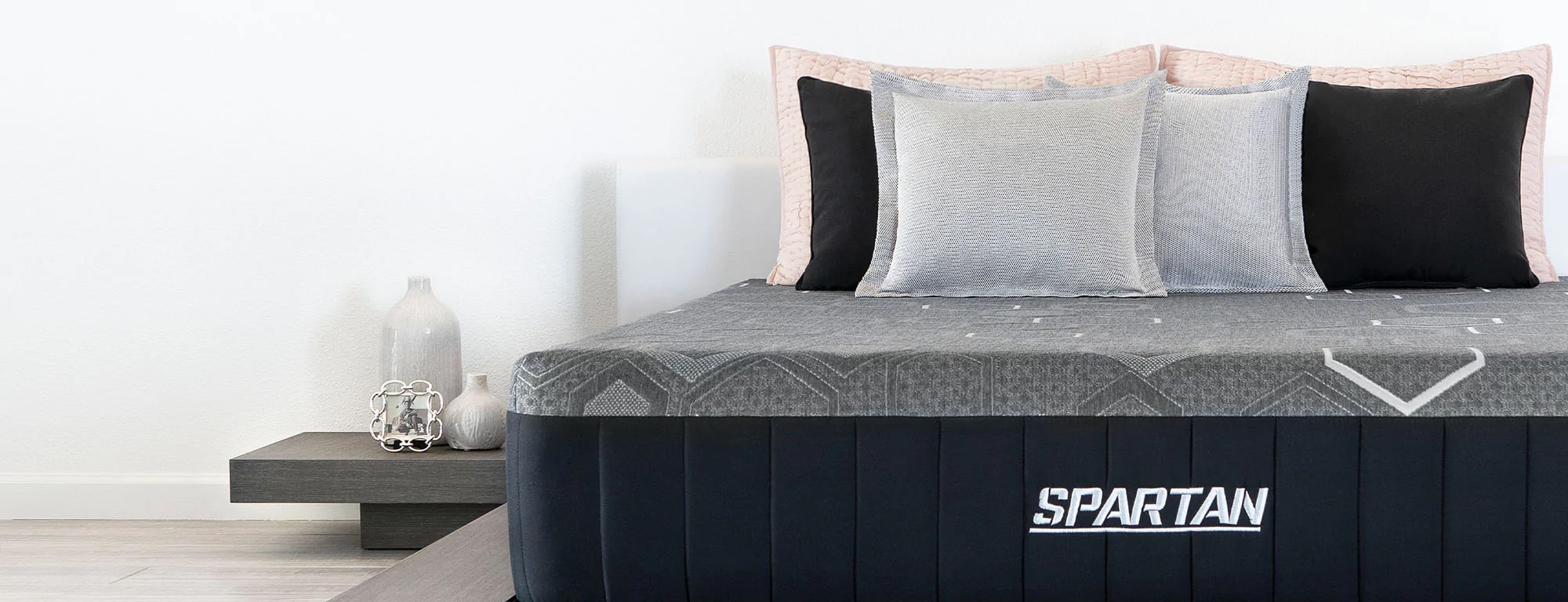 Heating mattress that gives a deep infrared heat in the office chair