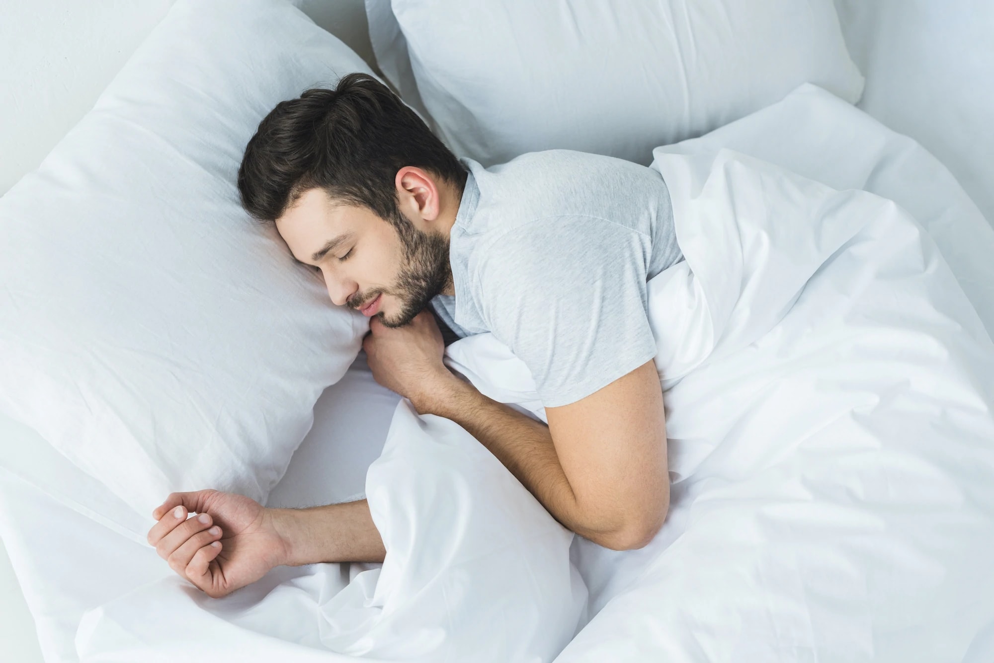 Side Sleeper: Best Positions, Benefits vs. Risks, Tips