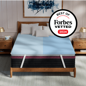 An image of the Dual Comfort Mattress Topper featuring a Forbes 2024 award badge