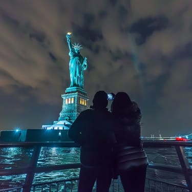 紐約市曼哈頓環線夜間自由女神像遊船