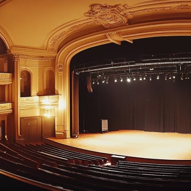 Novello Theatre
