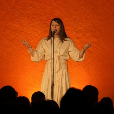 Sienna Spiro Tickets