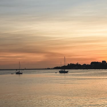 Douro Sunset Cruise on a Traditional Boat from Porto