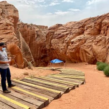 Antelope Canyon and Horseshoe Bend Day Trip from Las Vegas