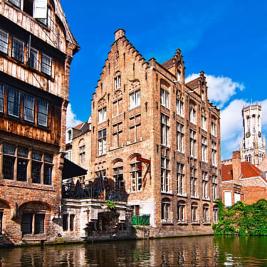 Self-guided day trip to Bruges from Paris with transport and escort