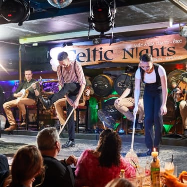 Cena y espectáculo tradicional irlandés en Dublín