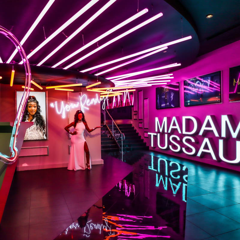 【宮城県仙台市】ベガス VEGAS／モダンレッド おまけ付き【美品】 bmcxzp669myl05pq6gyk.jpg