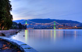 Autocarro turístico noturno por Vancouver