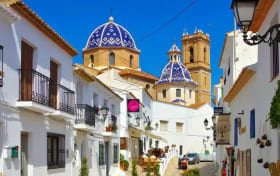 Altea, Villajoyosa and Benidorm Day Trip from Valencia