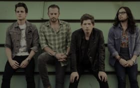 Kings of Leon チケット