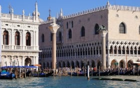 Guidad tur i Markuskyrkan och Dogepalatset i Venedig