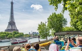 Paris: Hop-On Hop-Off Toot Bus-Tour