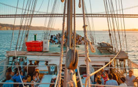 Fête en bateau à Lisbonne