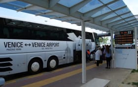 Venedik Havalimanından Şehir Merkezine Servis Otobüsü