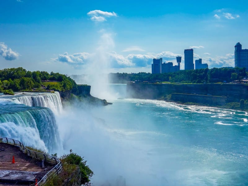 Best Time to Visit Niagara Falls - Hellotickets