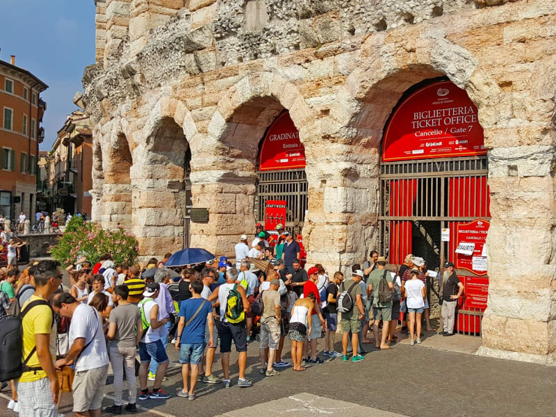 Visita guiada pela Arena de Verona - Reserve em  Brasil