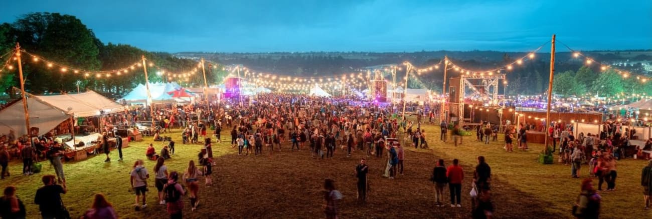  ブリストルでForwards Bristol チケット 