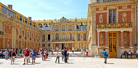 Alles über die Öffnungszeiten des Schlosses von Versailles und wie viel Zeit Sie für Ihren Besuch einplanen sollten.