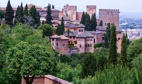 6 Best Palace and Castle Tours in Granada