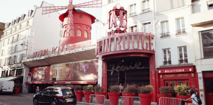 Hur man tar sig till Moulin Rouge