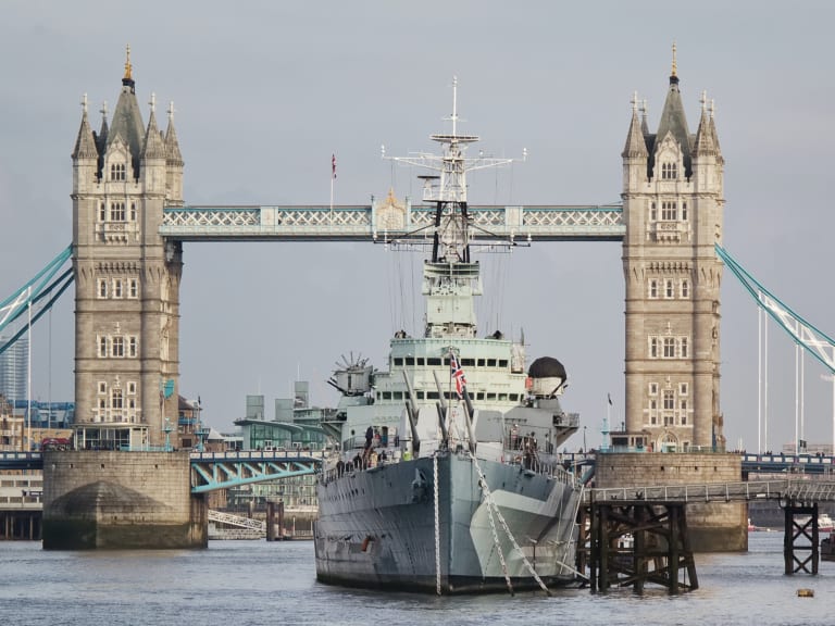 HMS Belfast och London Bridge| ©Roman Fox