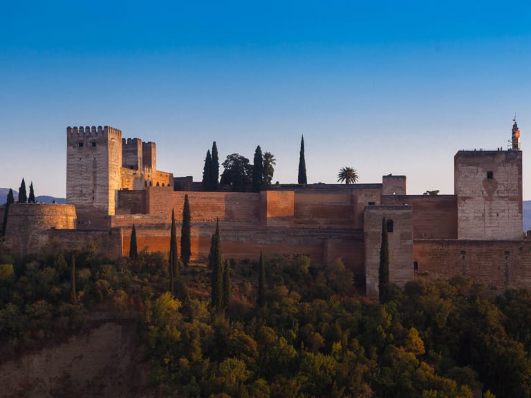 The Alhambra of Granada at sunset.| ©Leon LEE