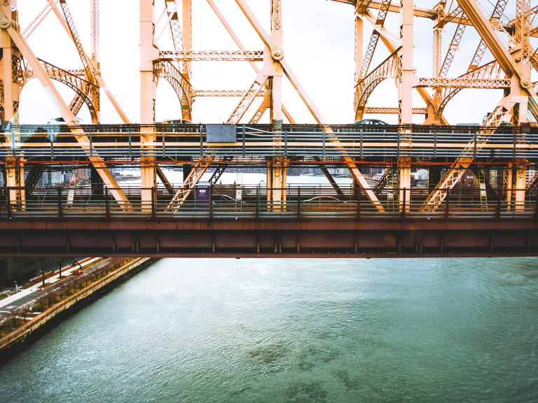 Roosevelt Island-linbanans räls| ©Clay Leconey