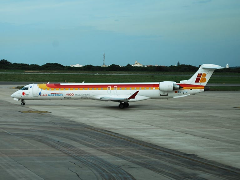Iberia plane on the runway at Mahón airport.| ©Hugh Llewelyn