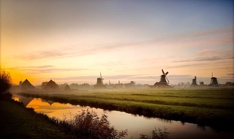 Typical Dutch windmills| ©Arjan de jong