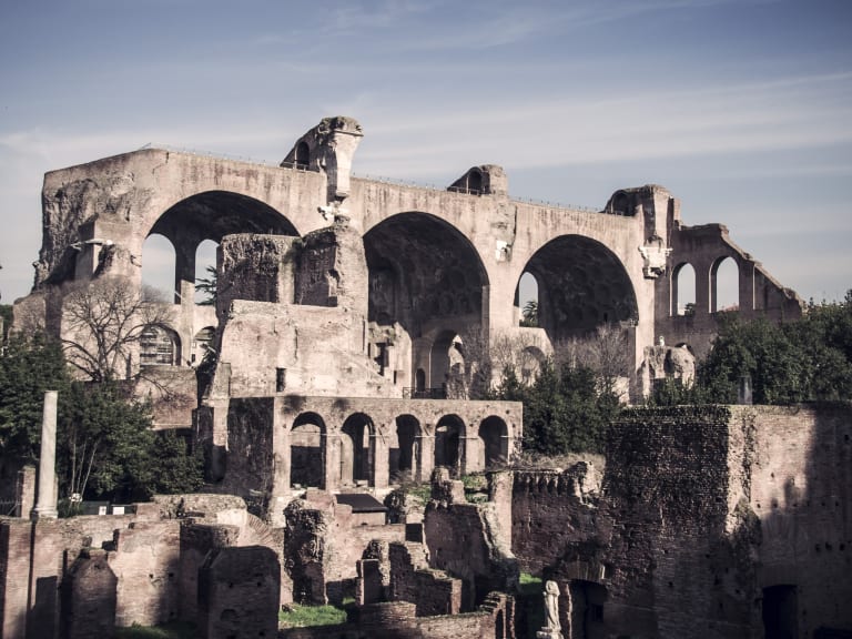 Upptäck överraskningarna i Forum Romanum| ©chrisobayda