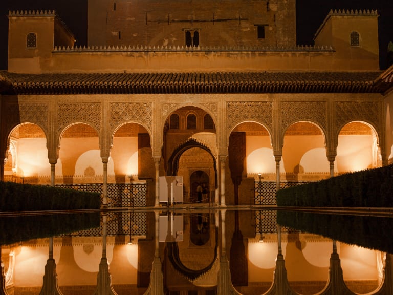 Die beleuchtete Alhambra| ©www.twin-loc.fr