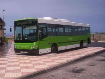 Travel by bus| ©secrettenerife.co.uk