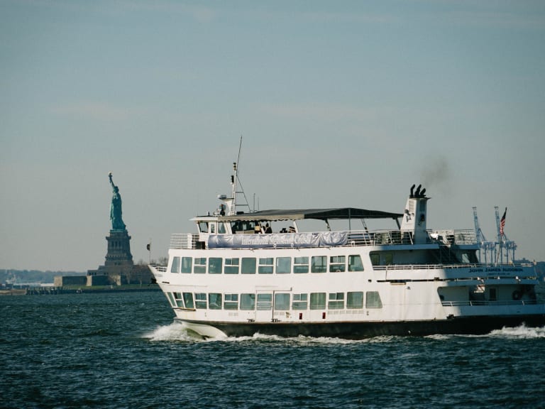 View of the Ferry passing by the Statue of Liberty| ©Jeffrey Zeldman