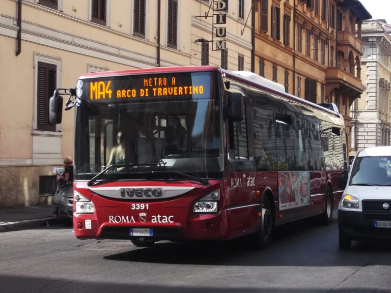 Bus from Rome| ©AmigodeBuses