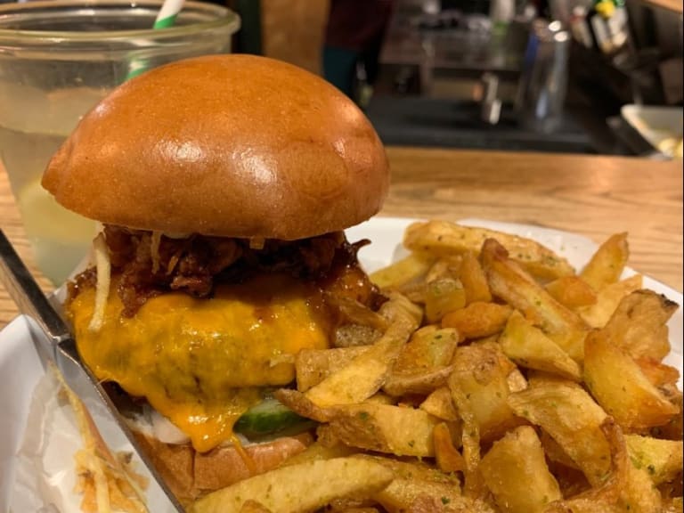 Honest Burgers Southbank'te hamburger| ©Maicol S