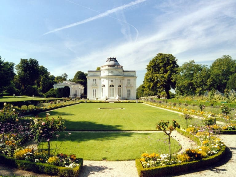 舉辦音樂節的巴加泰勒公園（Parc de Bagatelle| ©Wikimedia