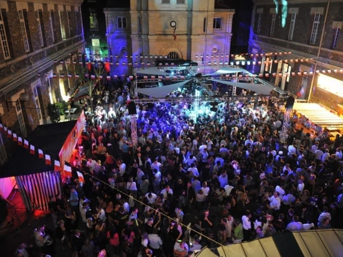 Beim Feuerwehrball| ©Pierre-Franck Colombier