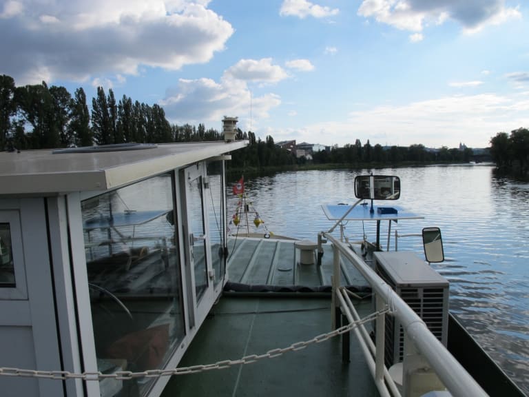 Auf einem Boot in Prag| ©Emily Allen