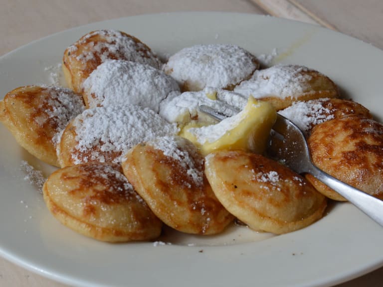 一盤 Poffertjes| ©Illustratedjc