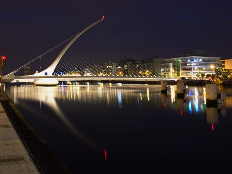 Samuel Beckett Bridge,| ©Robert Linsdell